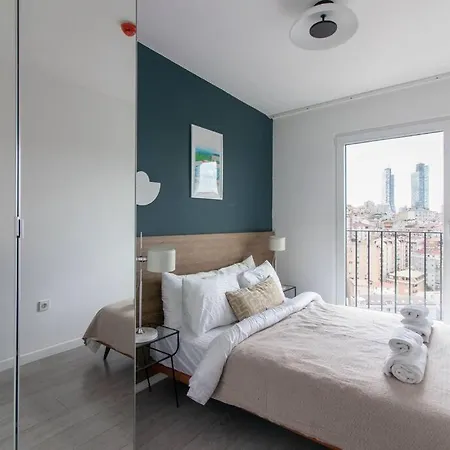Appartamento Sleek & Modern 1br Corner Flat W Views + Parking #191 Provincia di Istanbul